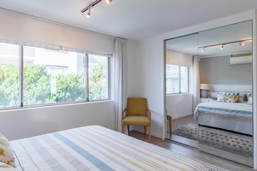To Let 2 Bedroom Property for Rent in Bantry Bay Western Cape